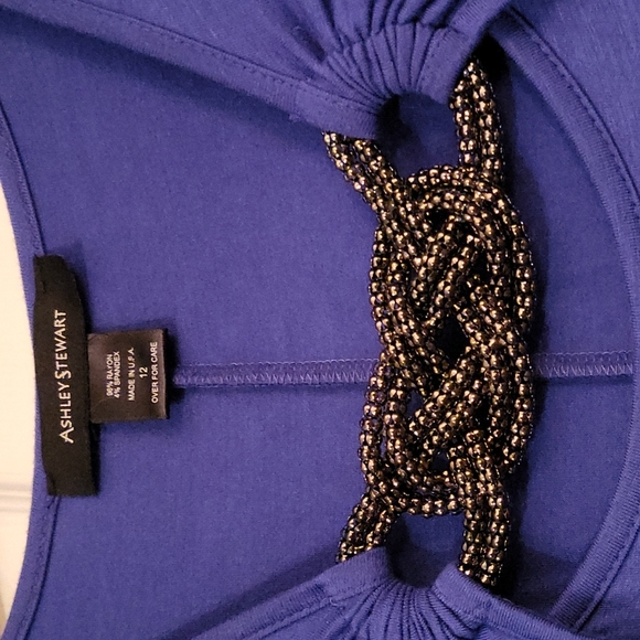 Top - Picture 3 of 3